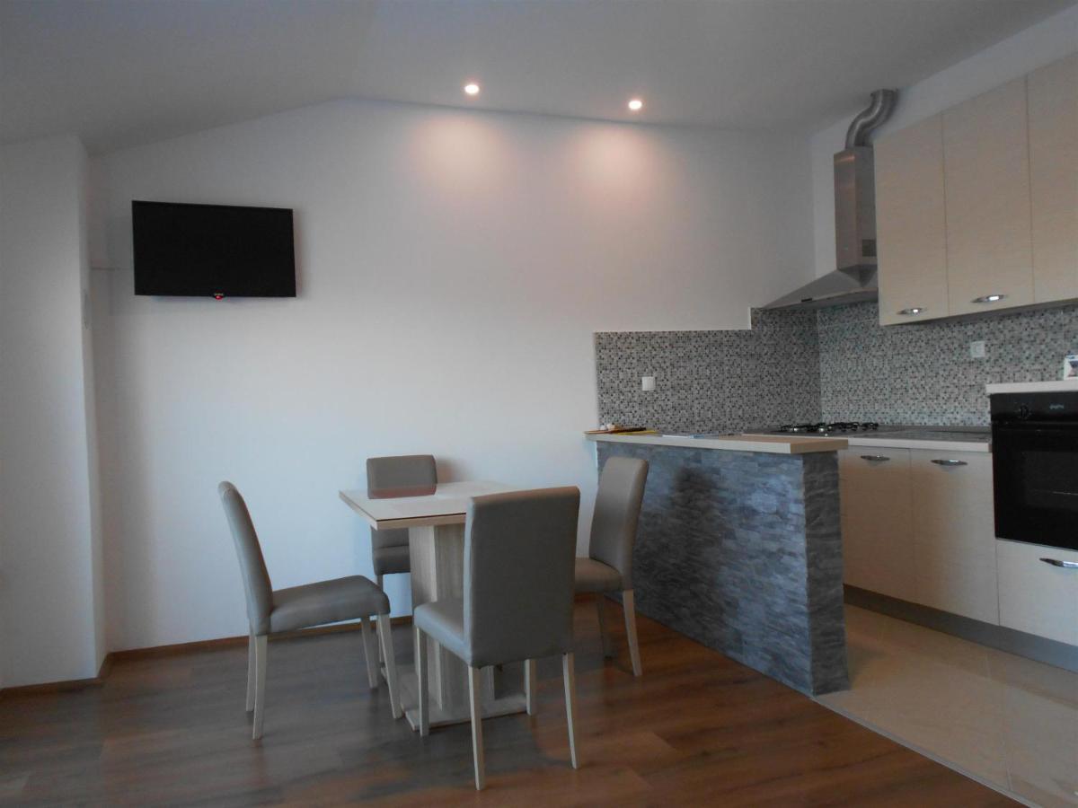Apartment Cherry Kaštela Buitenkant foto